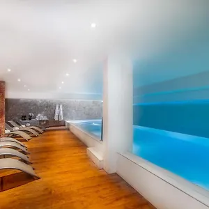 Montaigne & 4*, Cannes France