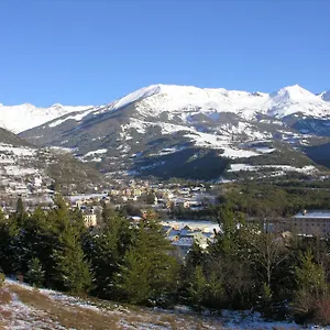 chalet-les-moineaux-appartements.fr-provencehotel.com/